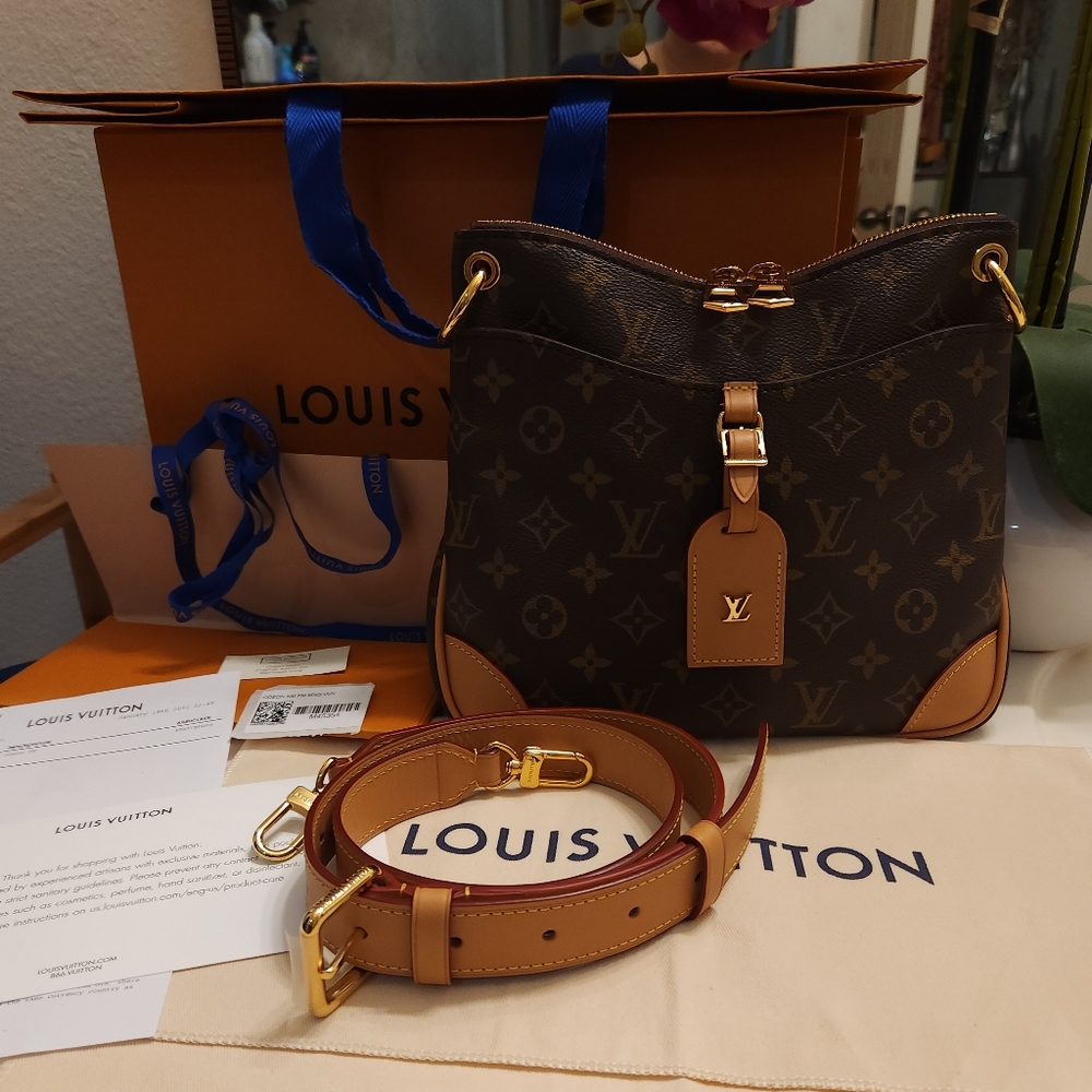 ❤️ Louis Vuitton Odeon PM